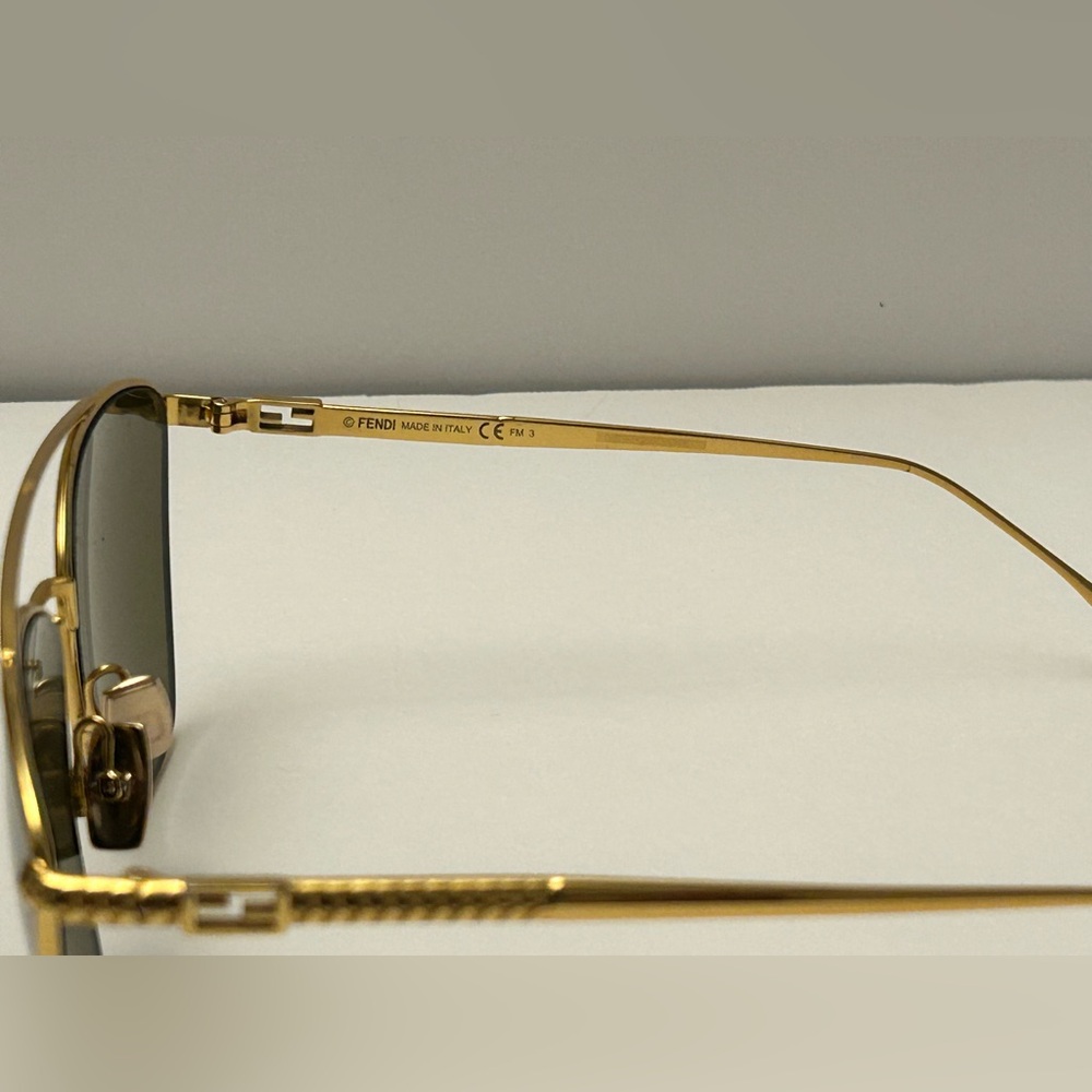Fendi Sunglasses - Picture 2 of 7
